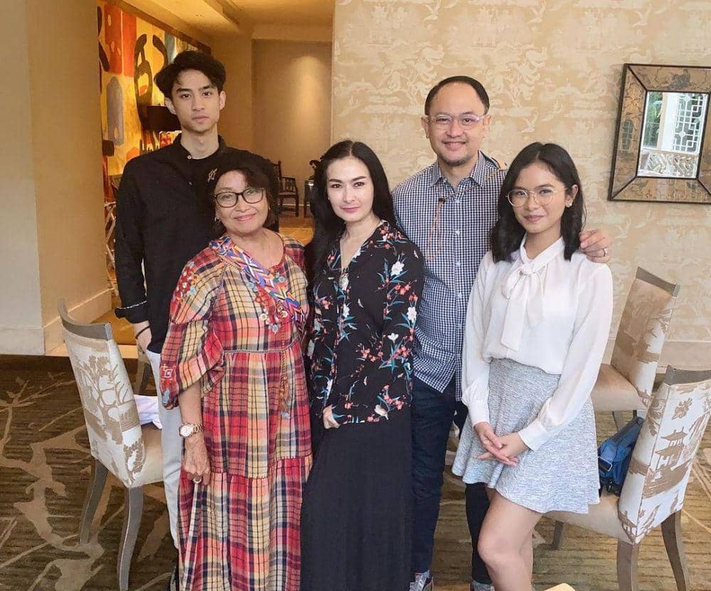 instagram.com/isdadahlia