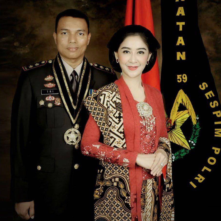 Instagram.com/uutpermatasari