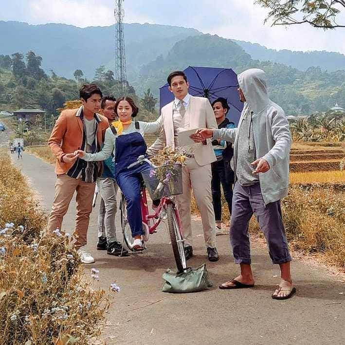 instagram.com/cintanikita.sinemart