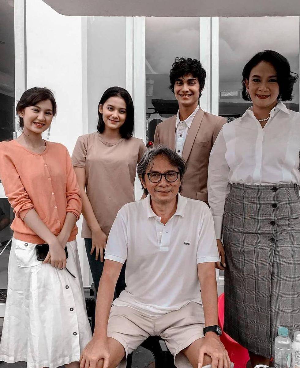 instagram.com/bukuharianseorangistri.ofc
