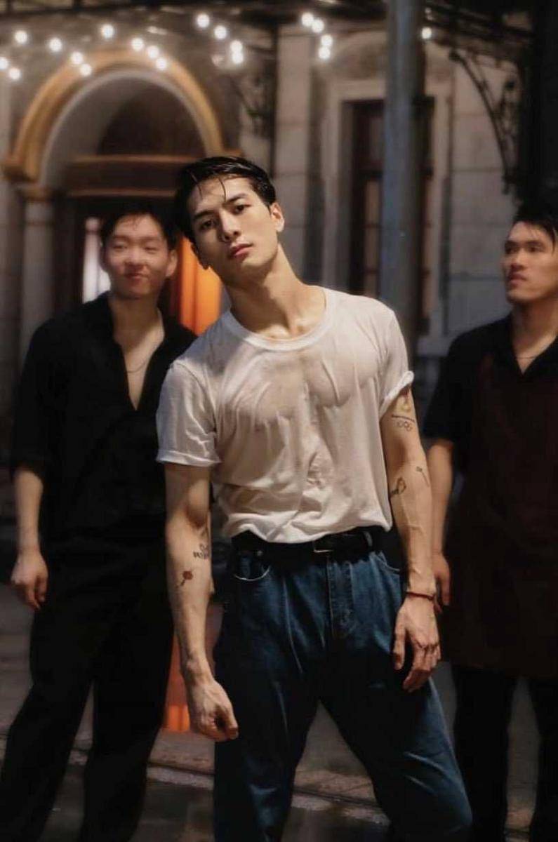 twitter.com/JacksonWang852