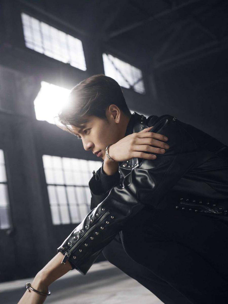 twitter.com/JacksonWang852