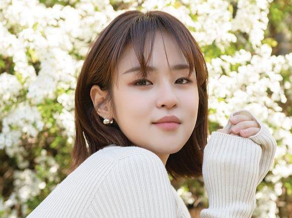 9 Potret Shim Eun Woo yang Akan Comeback di Drama 'Love Scene Number'
