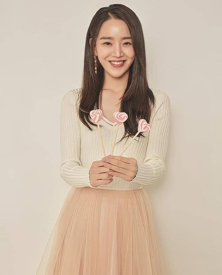 instagram.com/shinhyesun.lovers