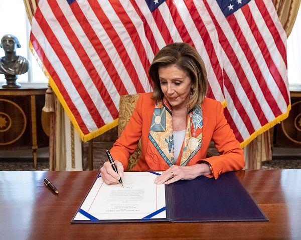 Demokrat Berencana Publikasikan Surat Pemakzulan Trump