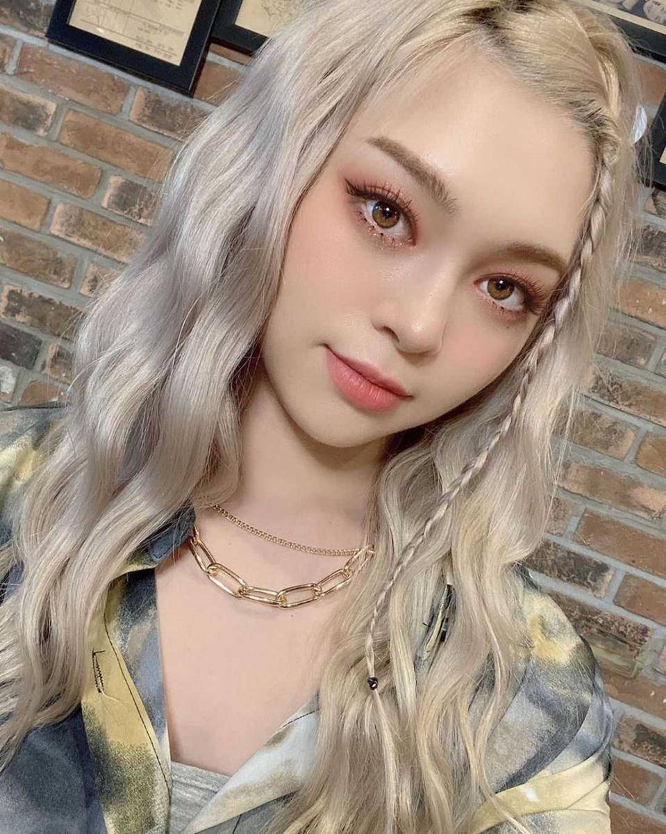instagram.com/alexa_zbofficial