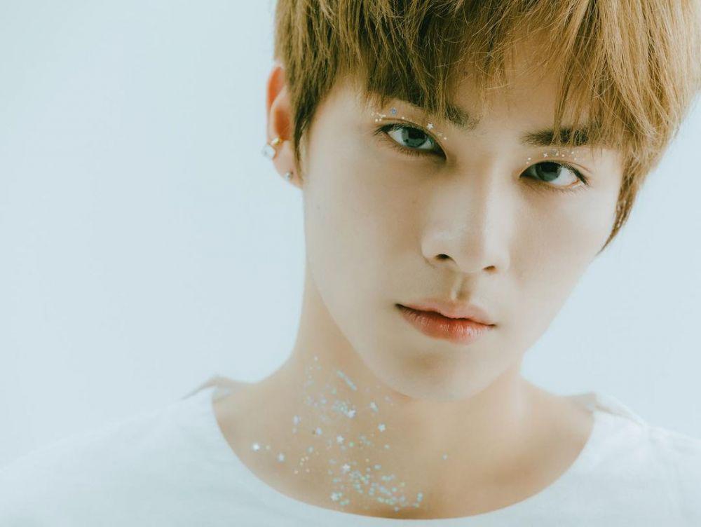 Karier Semakin Bersinar, 9 Potret Xiaojun WayV yang Debut Jadi Aktor