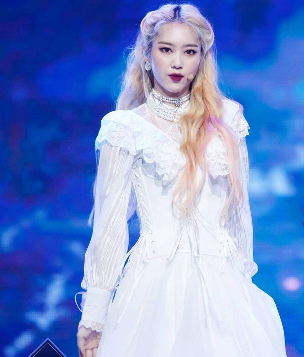 instagram.com/jiholic_omg
