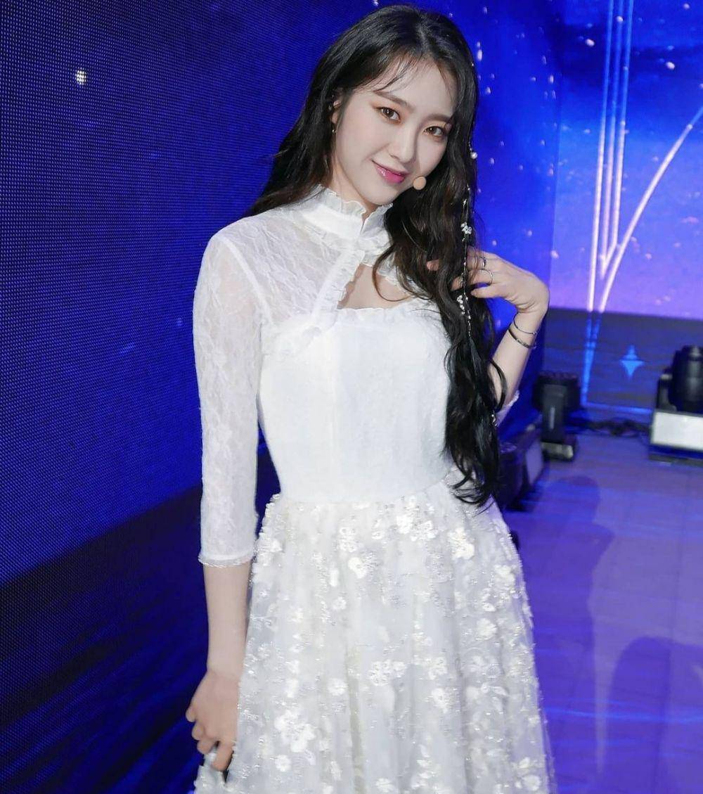 instagram.com/ohmygirl__binn99