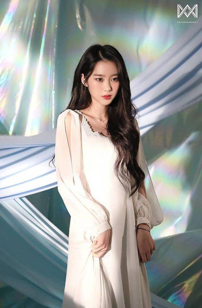instagram.com/jiholic_omg