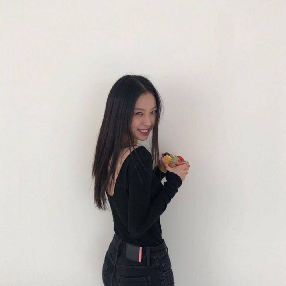 instagram.com/gominsi