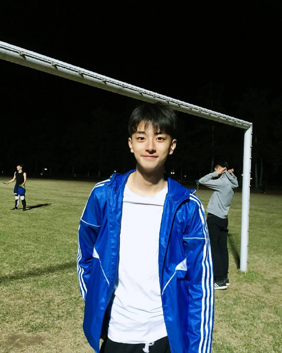 instagram.com/linyi_99