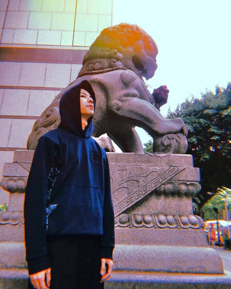 instagram.com/kuanghanhsu