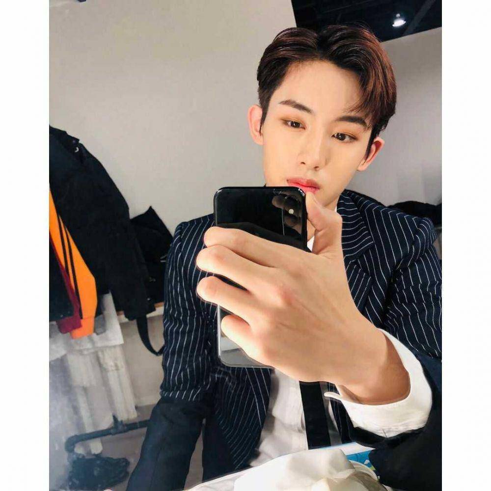 instagram.com/wayvofficial