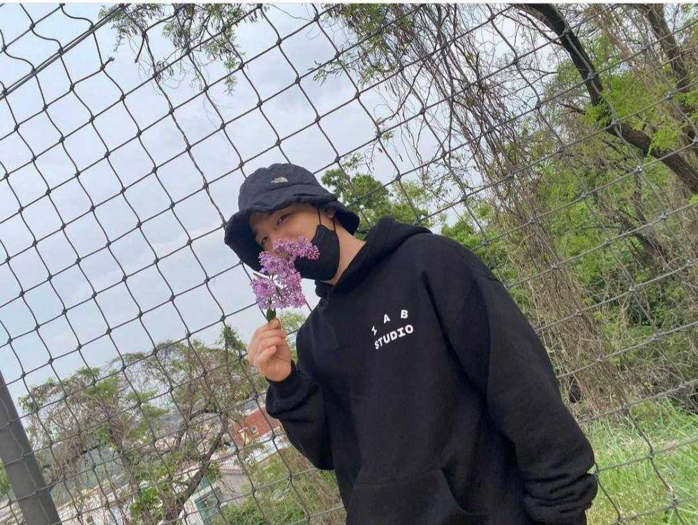 Instagram.com/__youngbae__