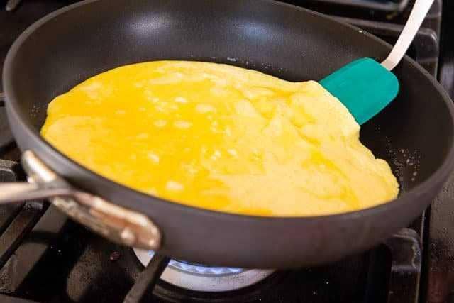 fifteenspatulas.com