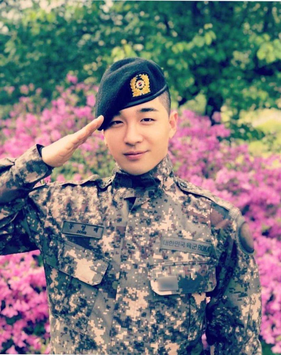 Instagram.com/__youngbae__