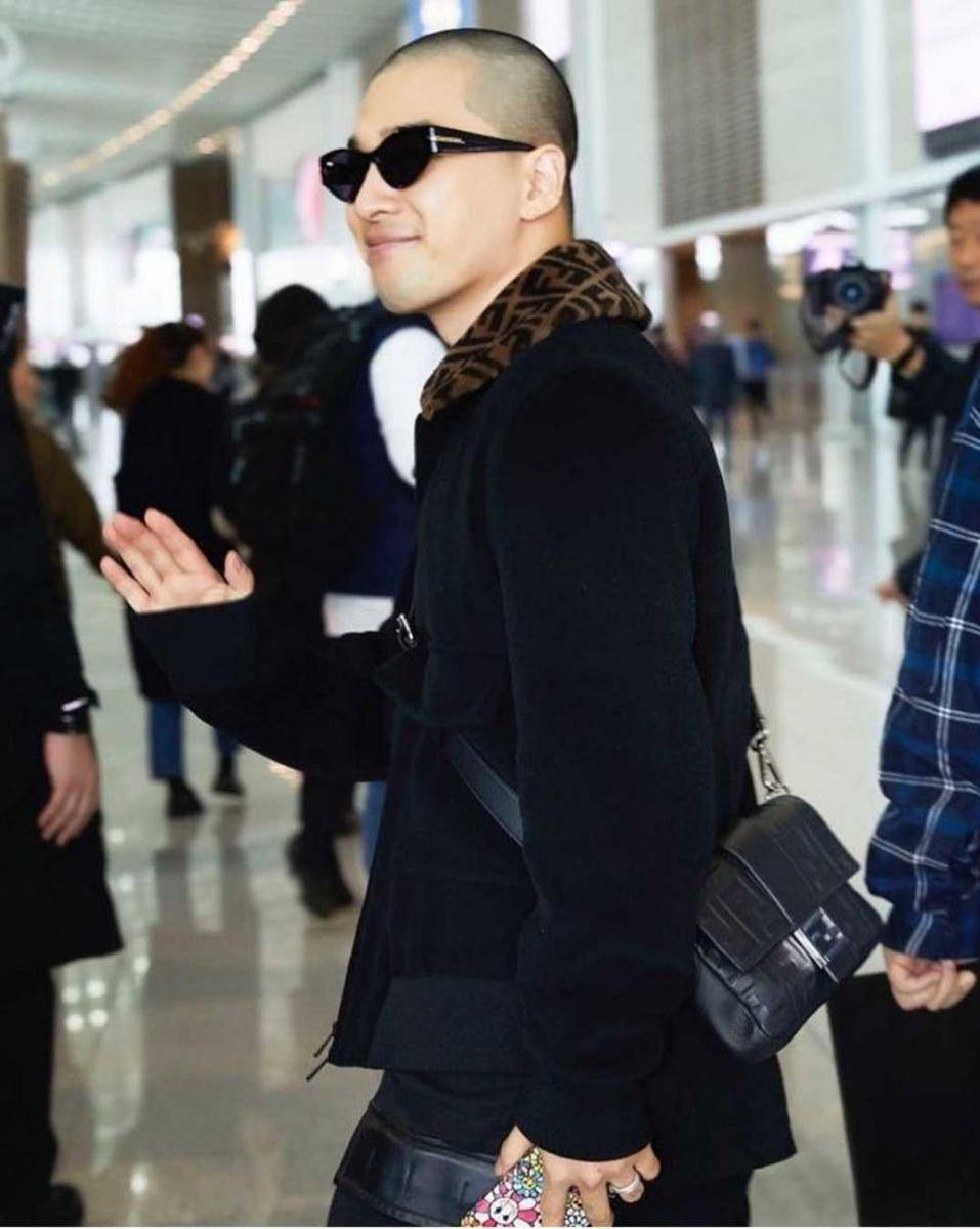 Instagram.com/__youngbae__