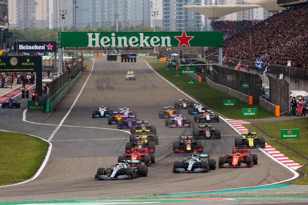 twitter.com/MercedesAMGF1