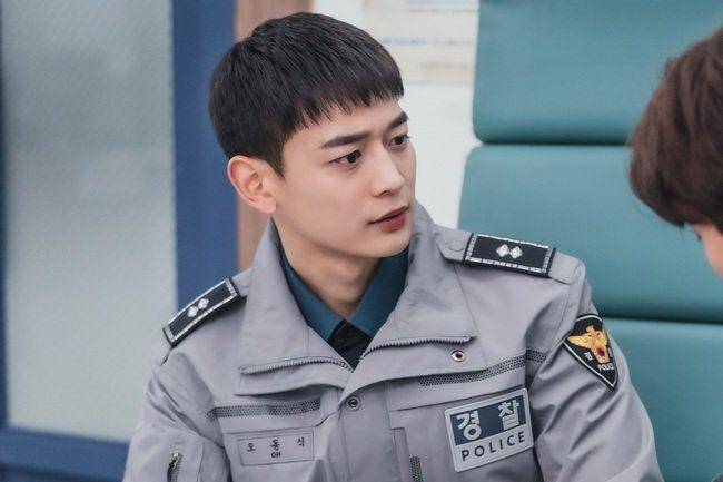 twitter.com/minhoshineeina