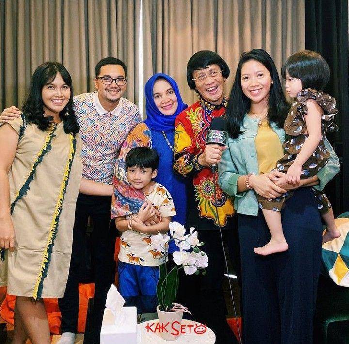 instagram.com/kaksetosahabatanak