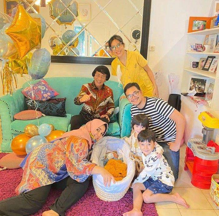 instagram.com/kaksetosahabatanak