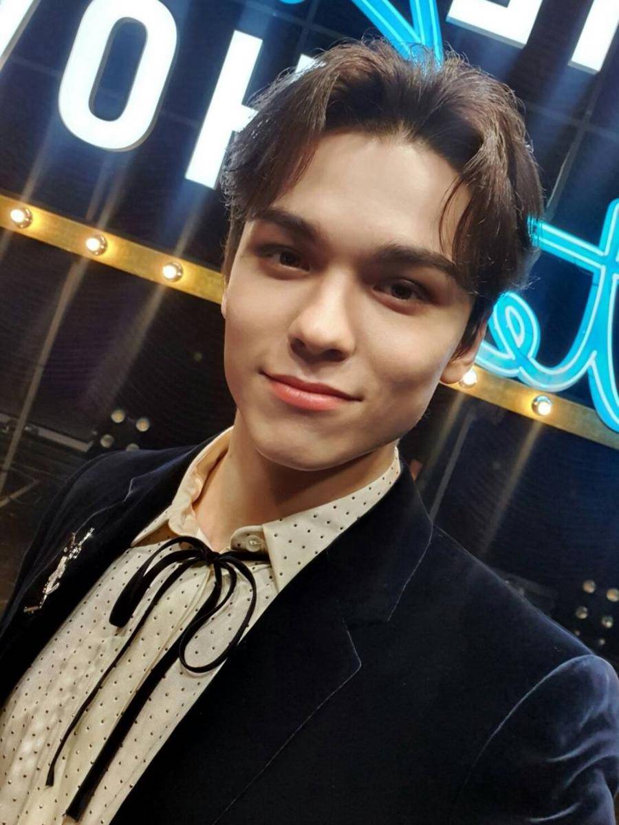 twitter.com/pledis_17