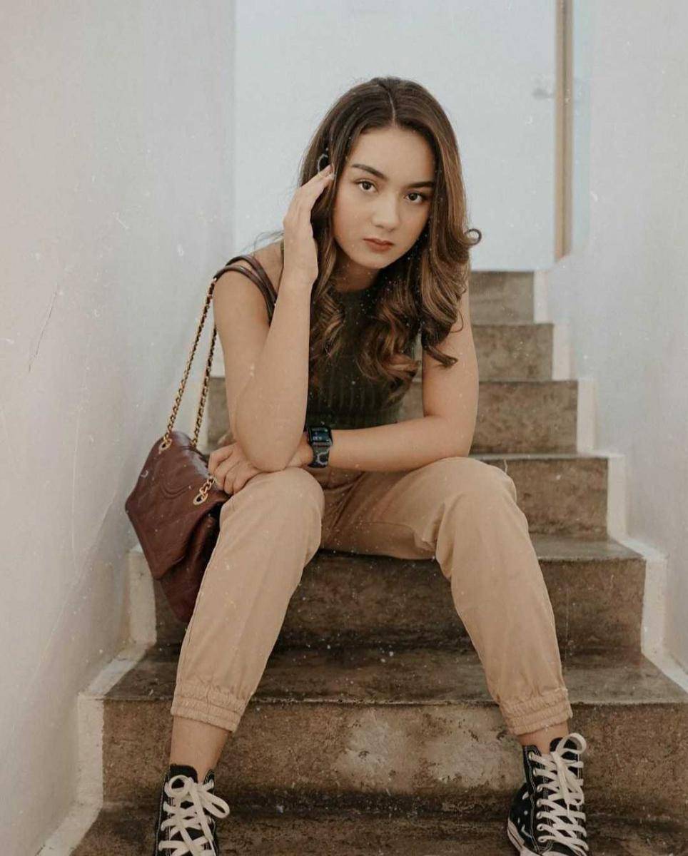 Instagram.com/ersyaurel
