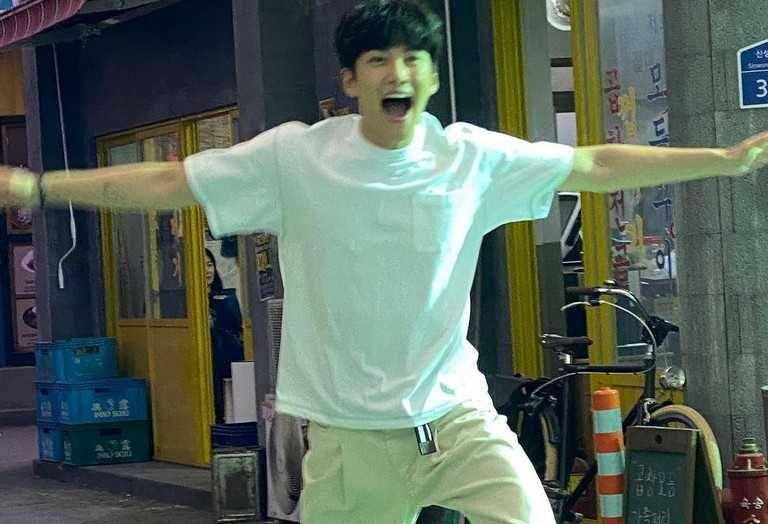 Instagram.com/jichangwook