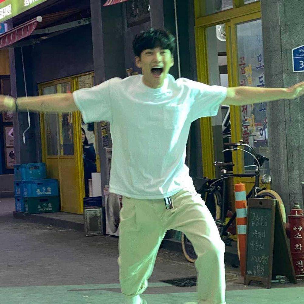 Instagram.com/jichangwook