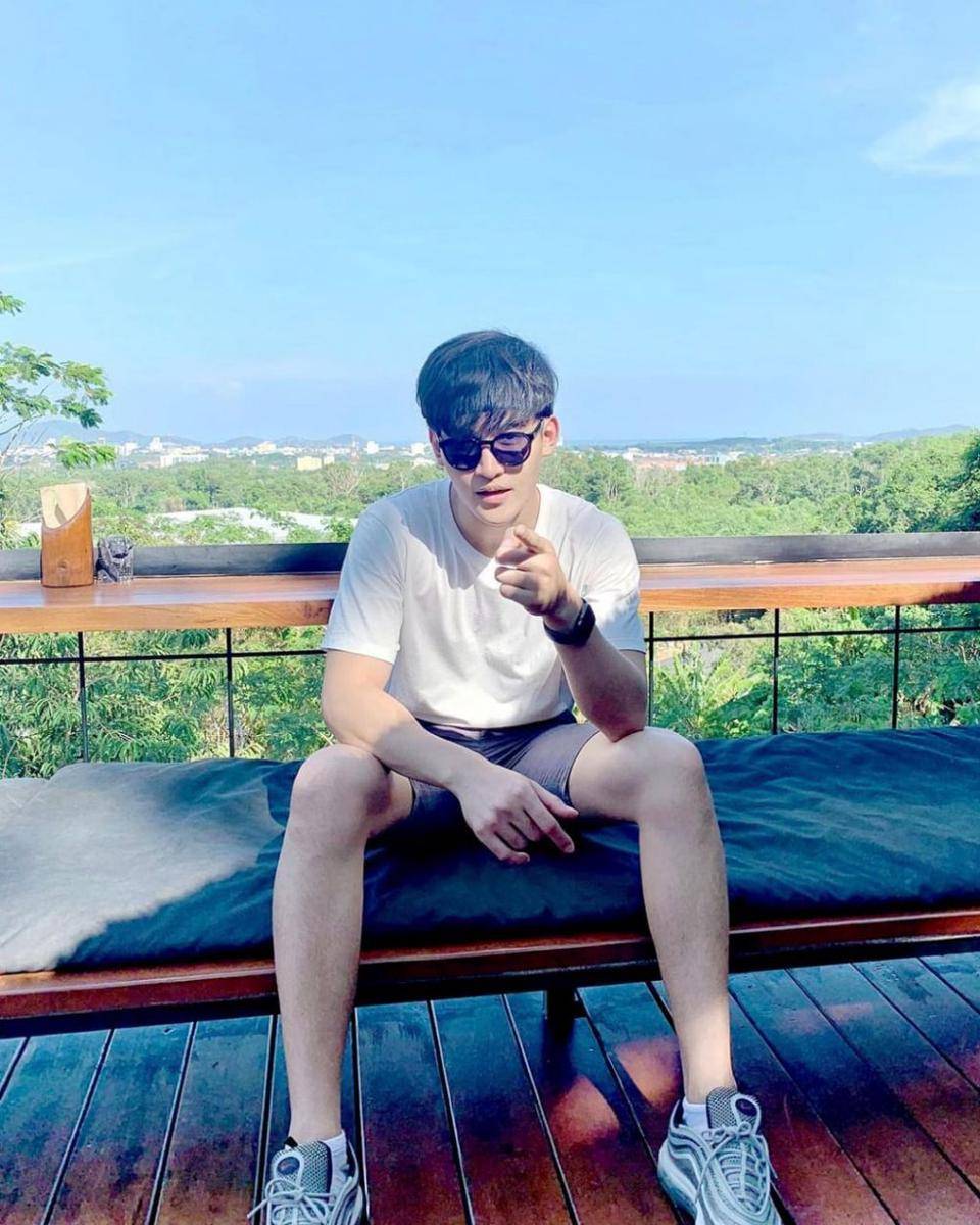 instagram.com/ohm_thitiwat