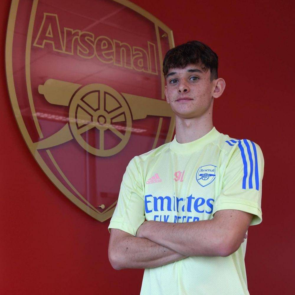 instagram.com/officialarsenalacademy