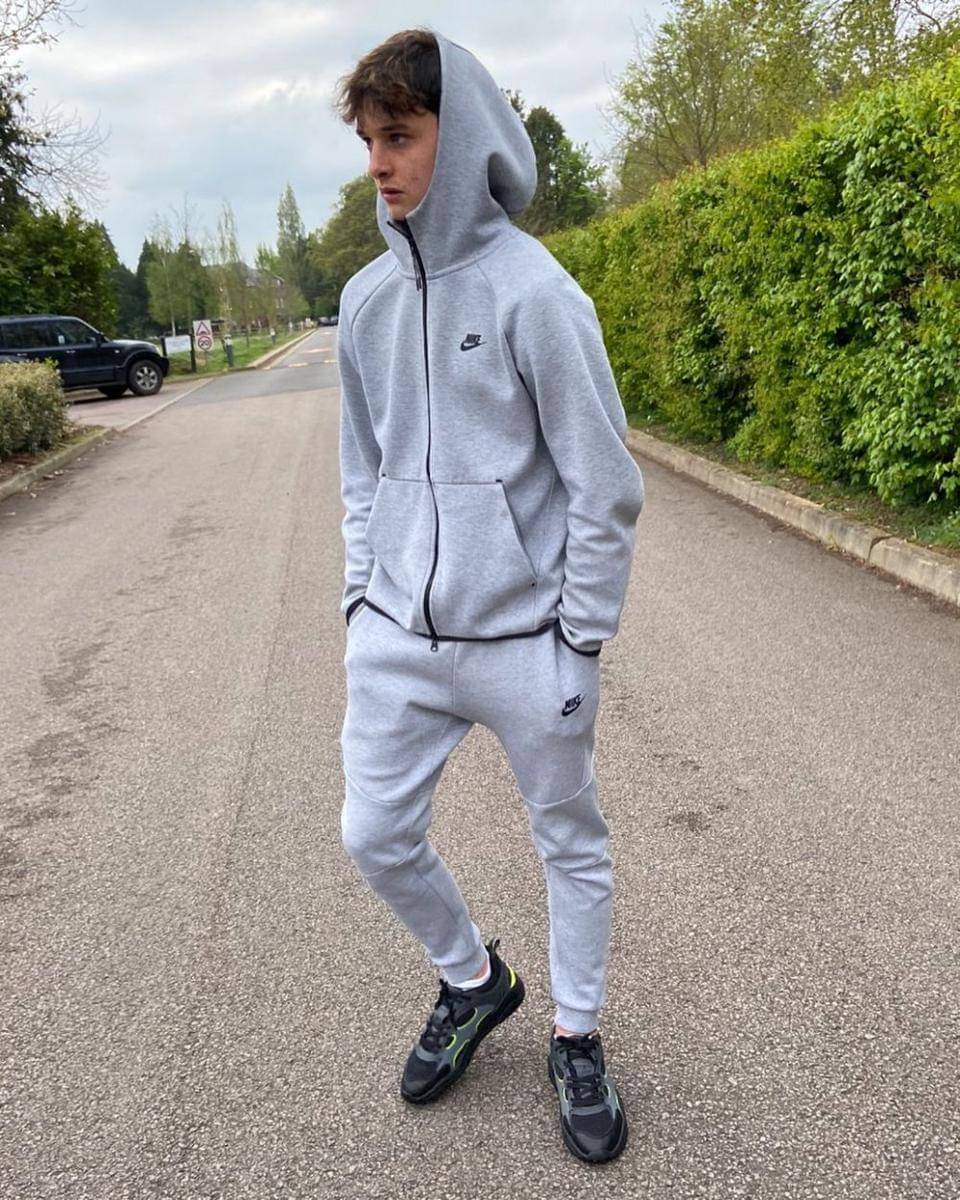 instagram.com/charliepatino10