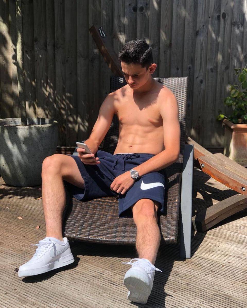 instagram.com/charliepatino10