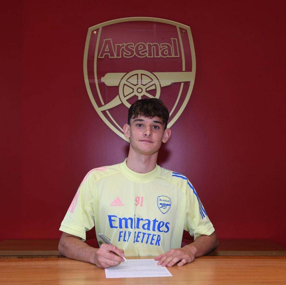 instagram.com/officialarsenalacademy