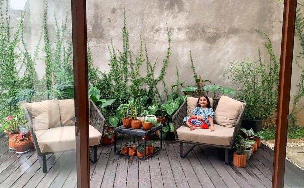 instagram.com/meisya__siregar/