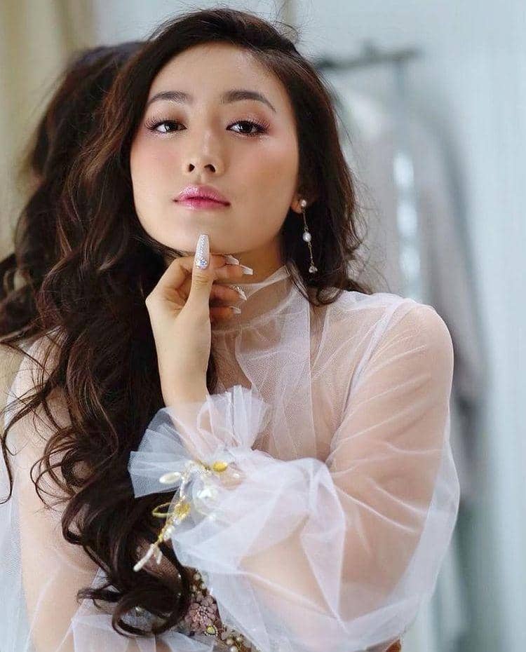 Instagram.com/natashawilona12/