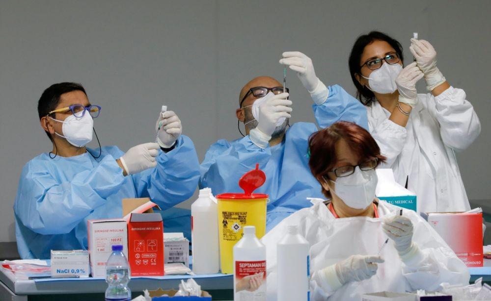 Pfizer Optimistis Raup Rp700 Triliun dari Obat COVID-19 pada 2022
