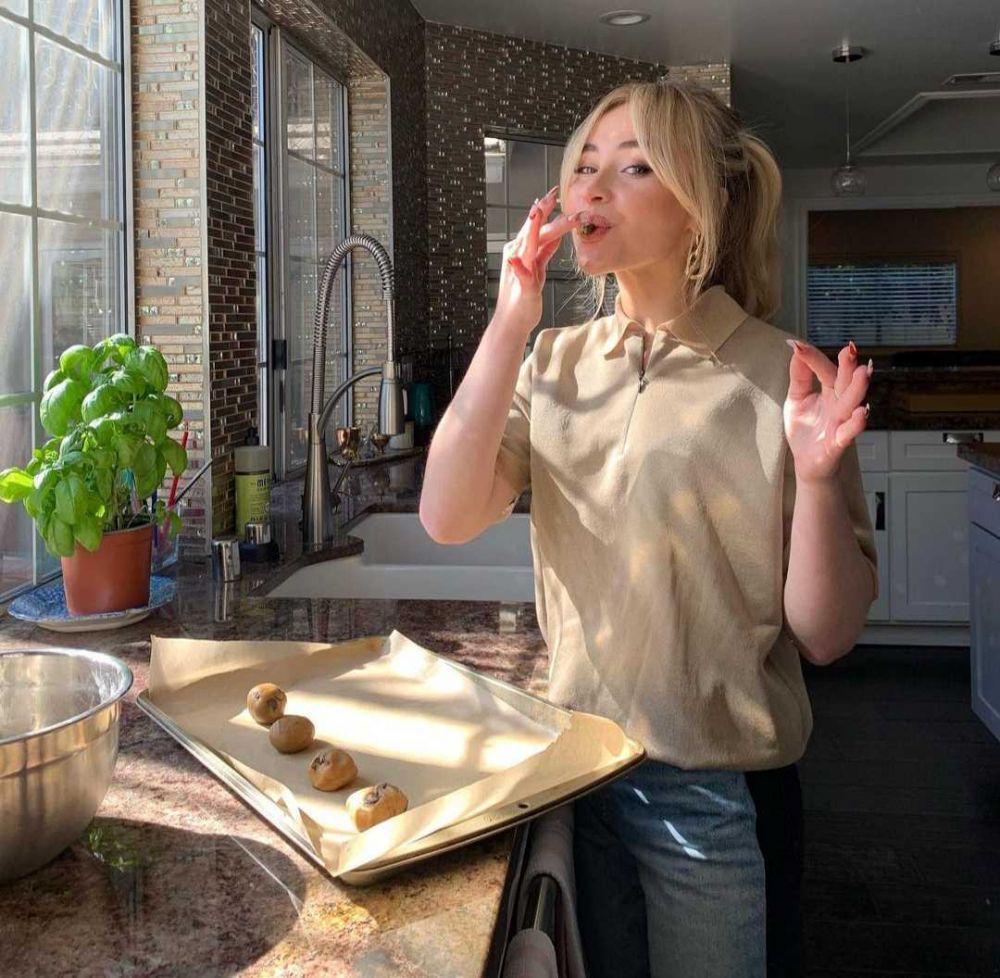 Instagram.com/sabrinacarpenter