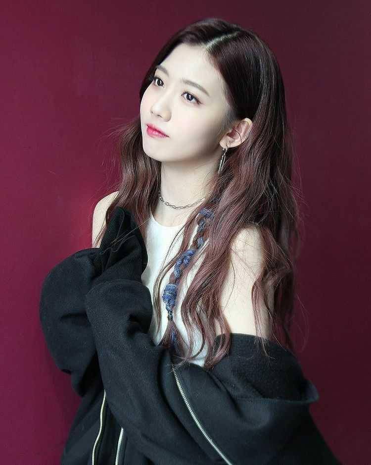 instagram.com/cherryb_yuju