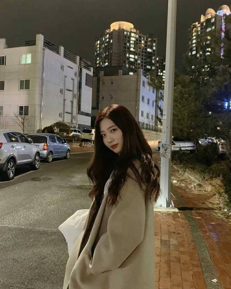 instagram.com/cherryb_yuju