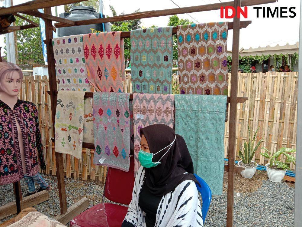 Jenis kain tenun motif Subahnale khas Pulau Lombok IDN Times/Ahmad Viqi Wahyu Rizki