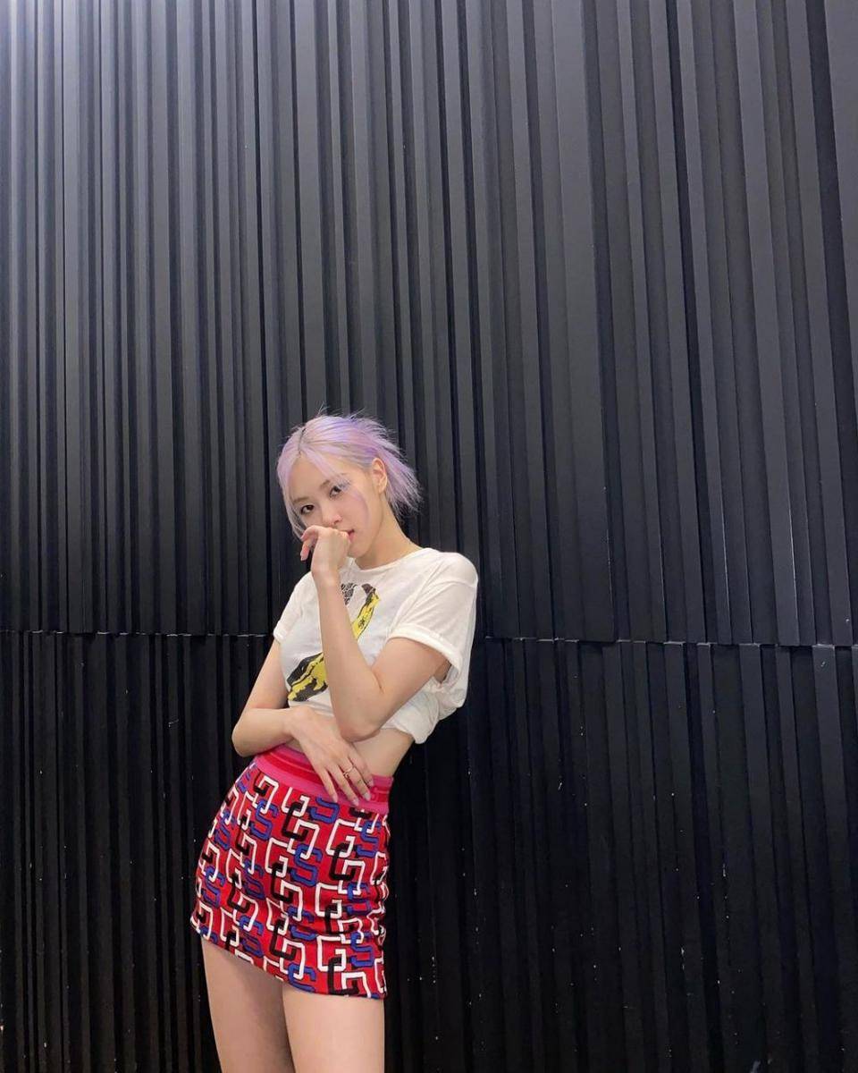 instagram.com/roses_are_rosie
