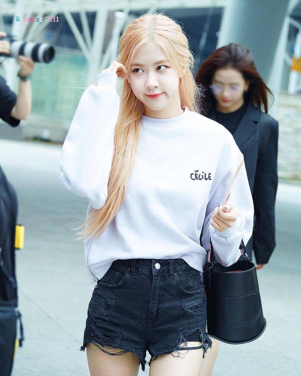 instagram.com/blackpink_rose