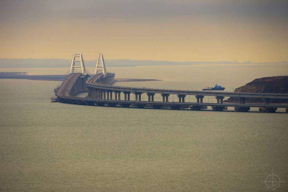 Pemandangan Jembatan Krimea. instagram.com/ziborov.sv/