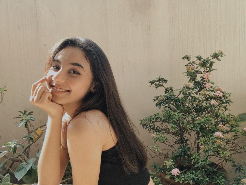 9 potret dan fakta nabila atmaja, pemeran love story