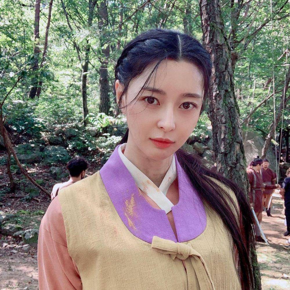 instagram.com/hv_nara