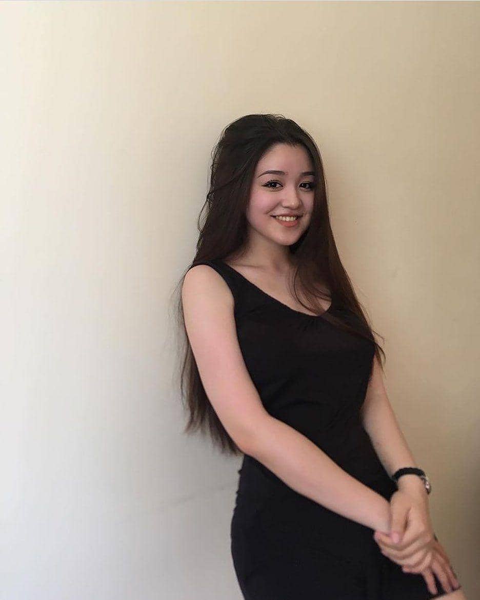 instagram.com/demi.manager