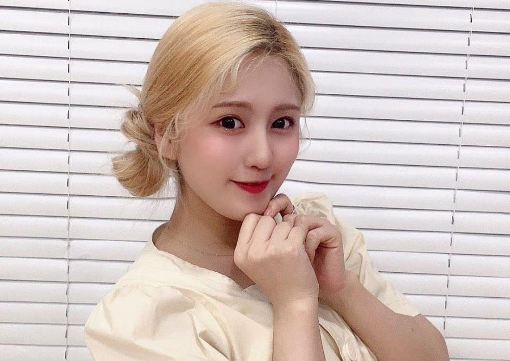 10 Potret Manis Haru, Main Dancer NATURE yang Penuh Pesona