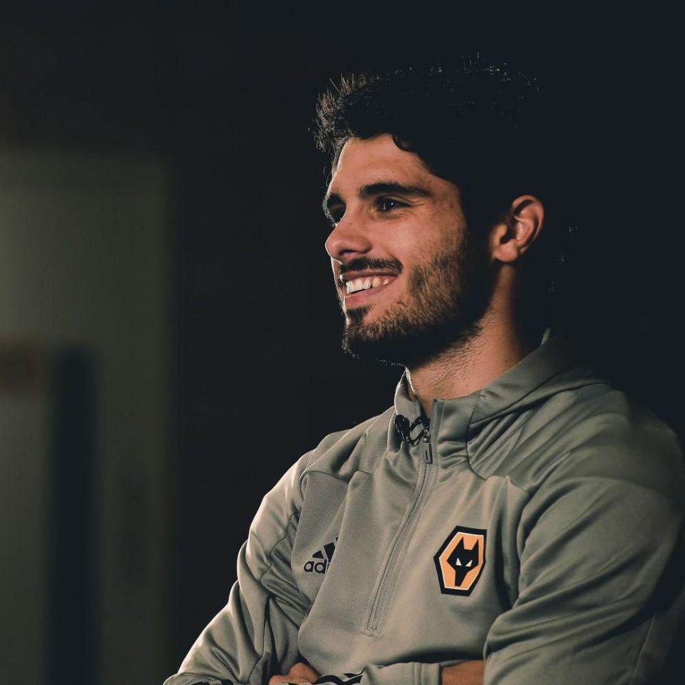 instagram.com/wolves